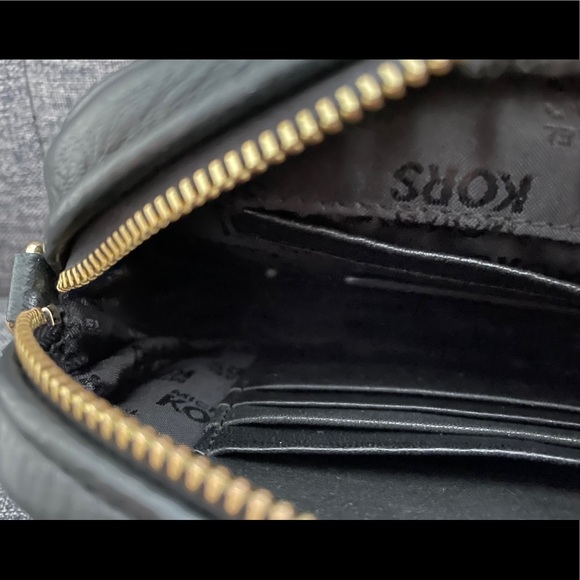 Authentic Michael Kors Leather Crossbody - Picture 4 of 4